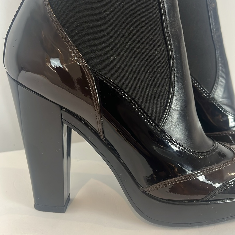 Hogan Patent Leather Heel Ankle Boots - Picture 4 of 17
